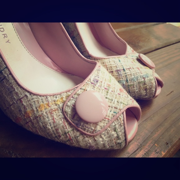 Shoes - ❤️Sale❤️Chinese Laundry Pumps